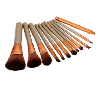 💄12-Piece Professional Makeup Brush Set with Luxury Storage Case ✨