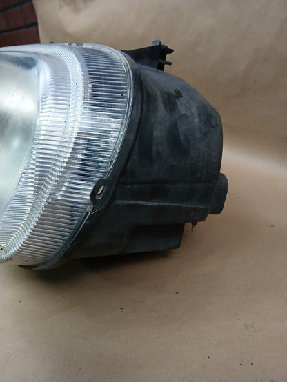 2005-2010 Chrysler 300 SRT8 Driver LH Side Headlight Lamp Assembly