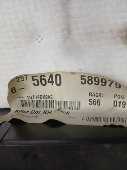 2011-2015 Jeep Grand Cherokee Passenger RH B Pillar Molding 1gt14dx9ae