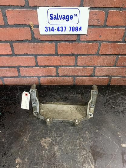 2012-2020 Jeep Grand Cherokee SRT Engine Mounting Bracket OEM 53021371AB