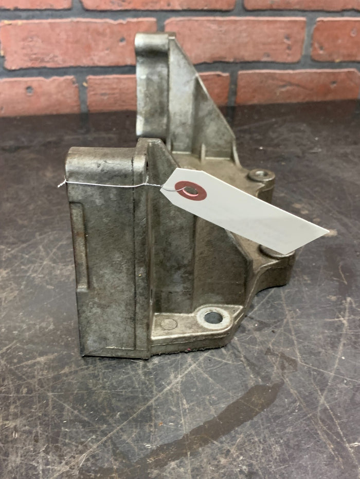 2012-2020 Jeep Grand Cherokee SRT Engine Mounting Bracket OEM 53021371AB