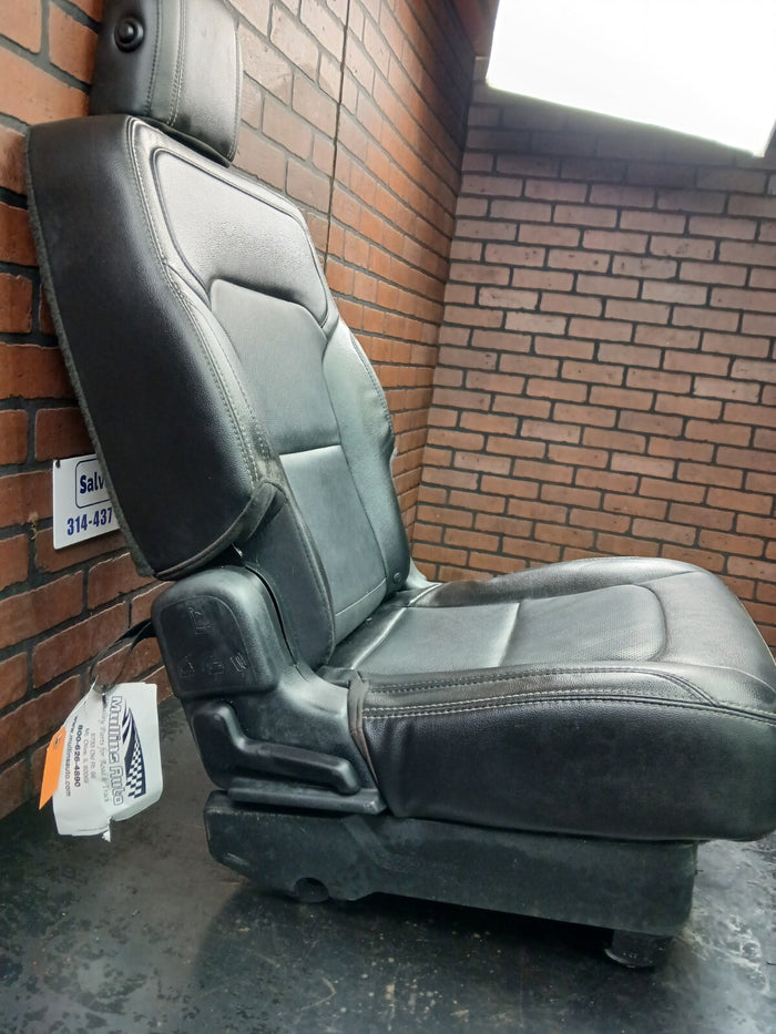 2016-2019 Ford Platinum Explorer 2nd Row Passenger RH Side Seat Black Leather