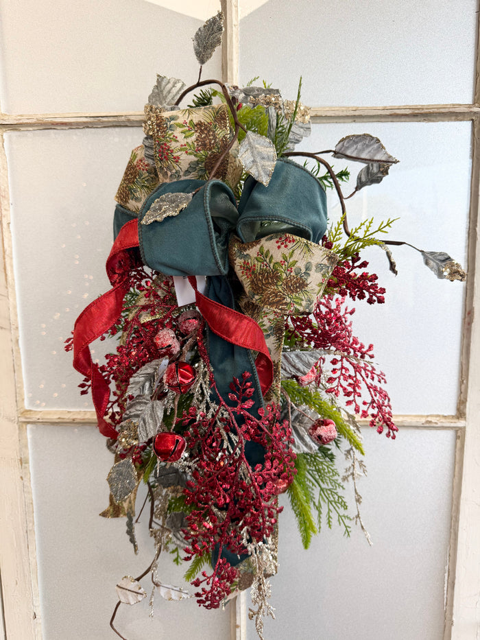 25" Christmas Glimmer Vertical Swag