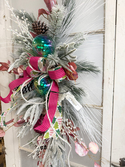 37" Kates Whimsical Door Swag