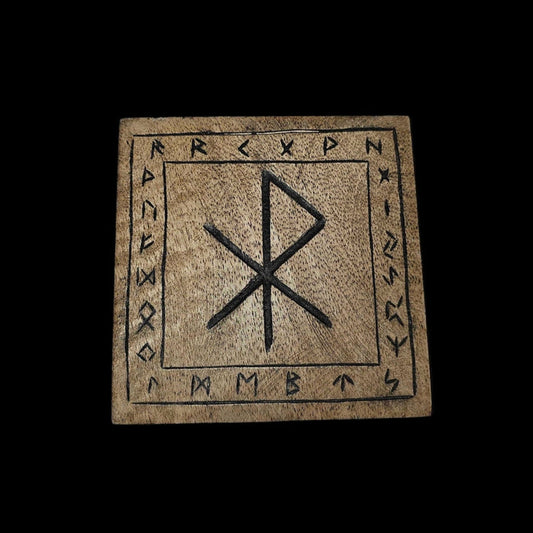 vkngjewelry décoration Decorative Wooden Plaque With Runes