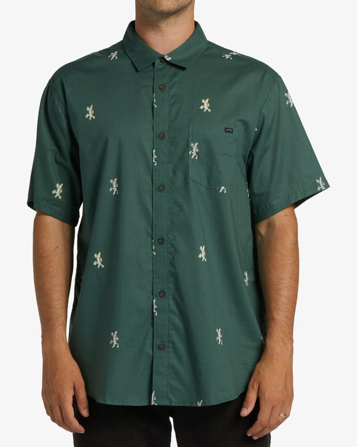 Billabong Mens Sundays Mini Short Sleeve Button Up Shirt