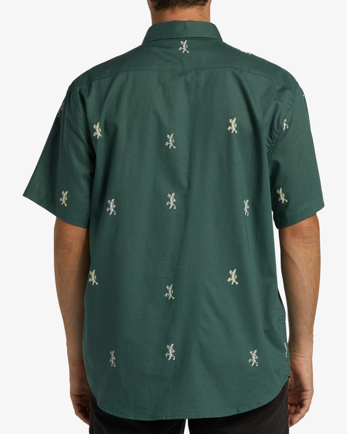 Billabong Mens Sundays Mini Short Sleeve Button Up Shirt
