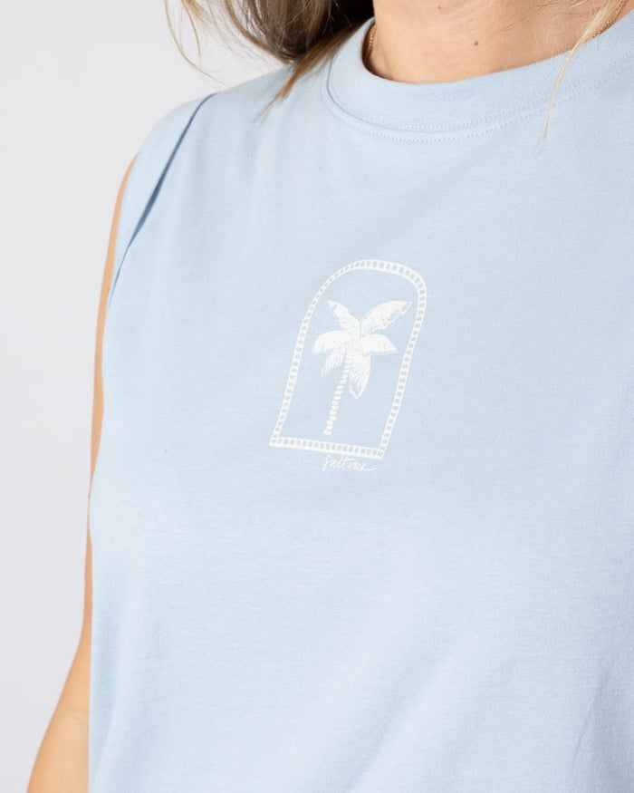 Breeze Vest Womens in Light Blue