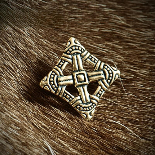 vkngjewelry brooch Diamond-Shaped Brooch from Uppåkra