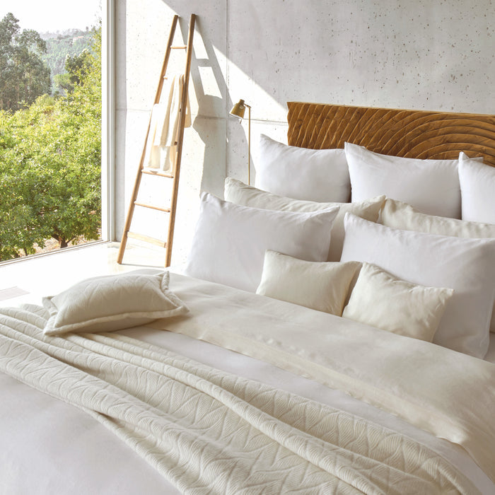 Celso de Lemos Moon Bed Linens