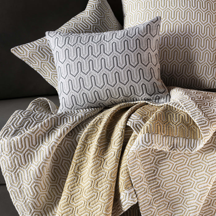 Celso de Lemos Vendôme Bed Coverings