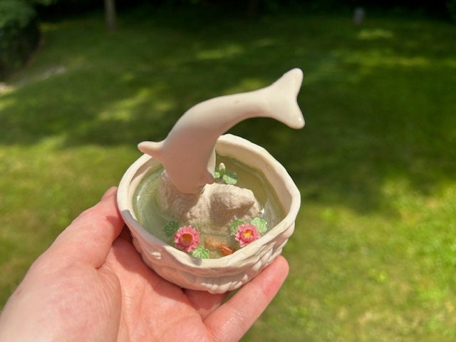 Dolphin White Fountain / Pond with Lilies & Resin Water Garden Outdoor