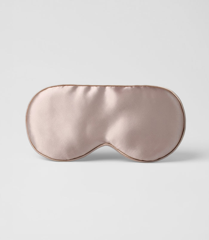 Essential Sleep with Silk Gift Set