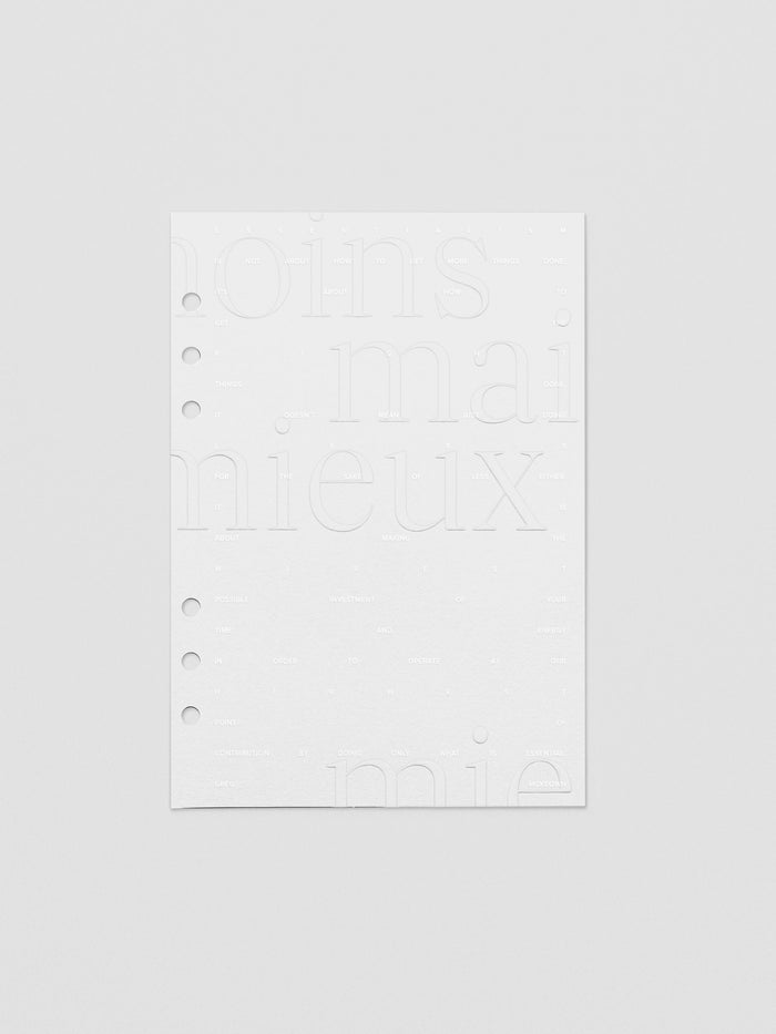 Essentialism Dashboard Duo reading "moins mai mieux" in size A5.