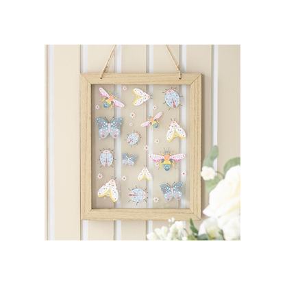 Floral Bug Print Glass Wall Hanging 🇬🇧
