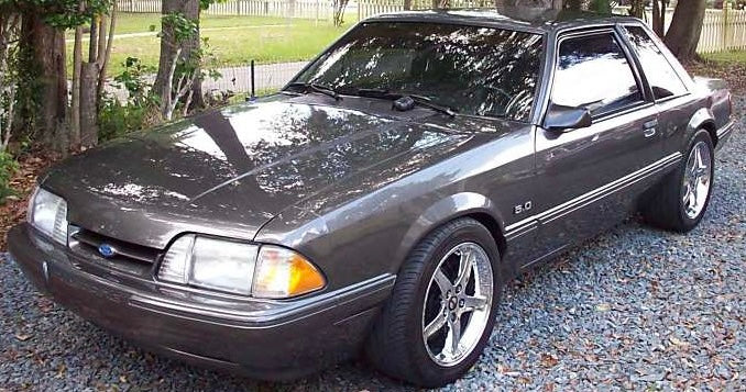 Ford YG Medium Titanium Metallic Basecoat With Reducer Quart (Basecoat Only)
