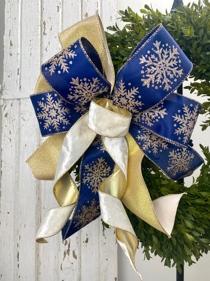 Gilded Snowflake Bow