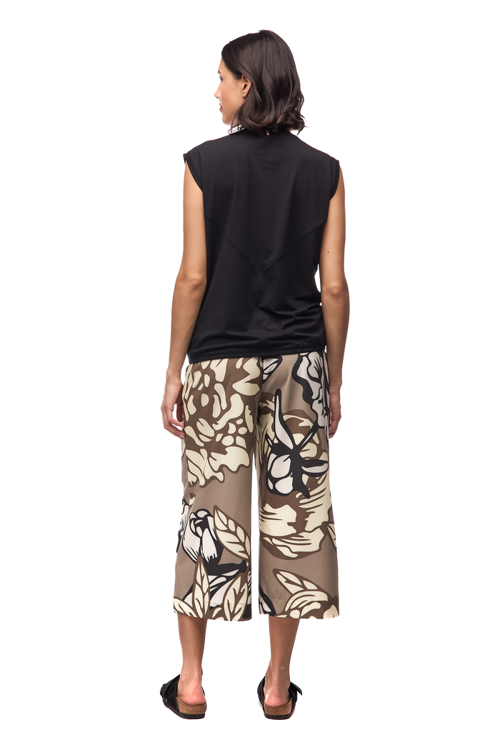 Goma Sleeveless Jersey Top