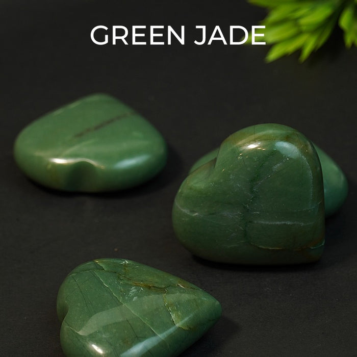 💚 Green Jade – Big Heart Stone