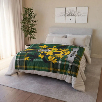 Hickson Irish surname printed polyester throw blanket with crest-style emblem