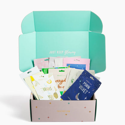 Korean Beauty - Mask Gift Set - Just Keep Glowing -Set of 15