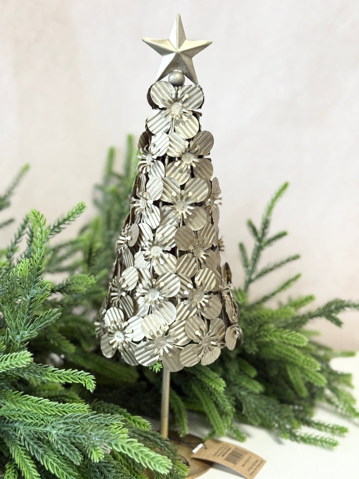 Metal Flowers Christmas Tree with Star