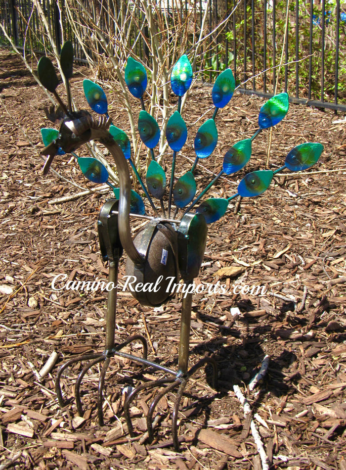 Metal/Rock wind Rocking Peacock Yard Ornament Caminorealimports.com