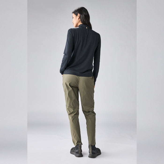 Nivo Long Sleeve Mockneck Top