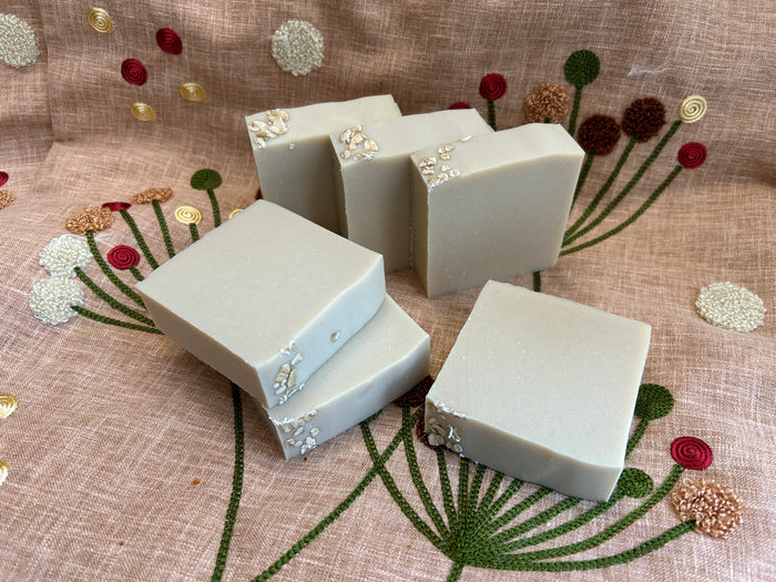 Oatmeal Soothe 100% natural soap bar, fragrance-free