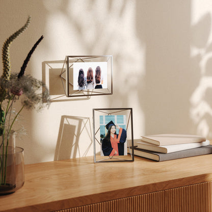 Tabletop Frames | color: Chrome | size: 4x6" (10x15 cm) | Hover