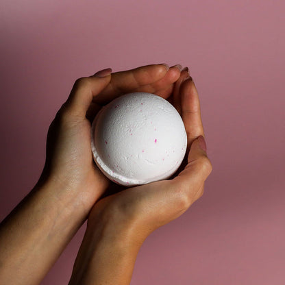 Set of 3 Coconut Dream Bath Bombs 🇬🇧