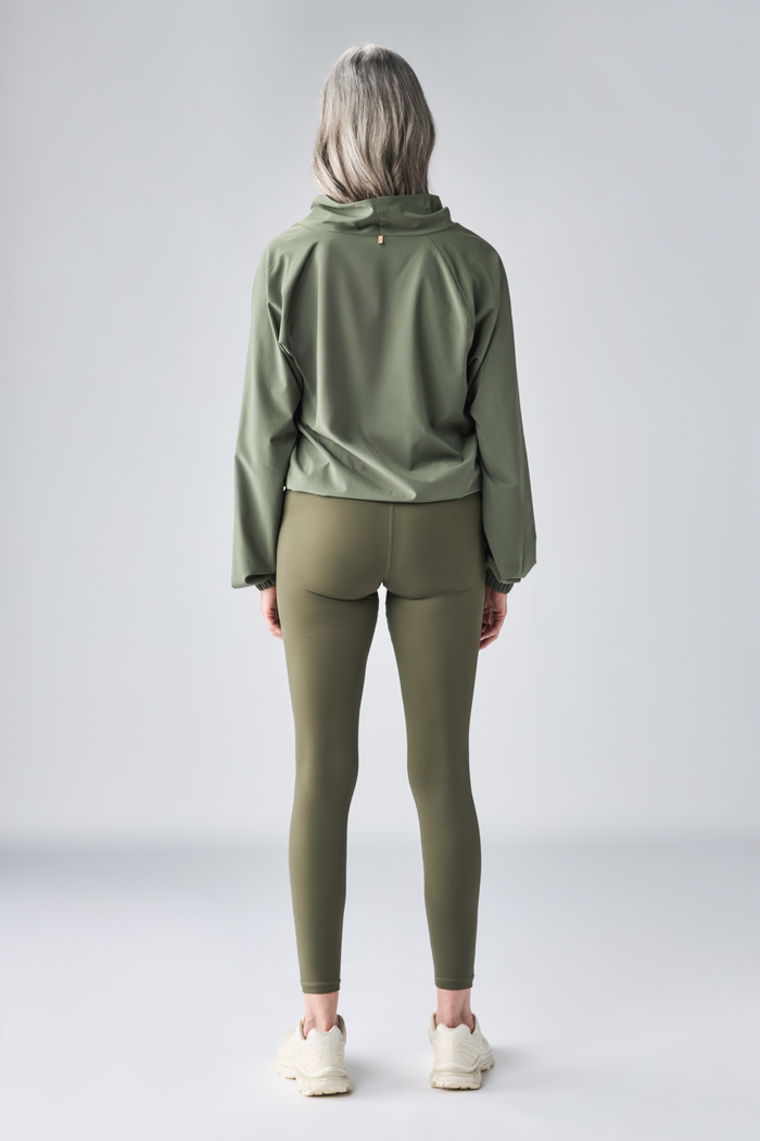 Valna LW Pullover Top